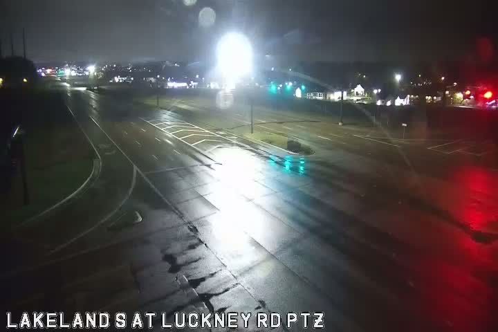 Dogwood Place: Lakeland Dr at Luckney Rd