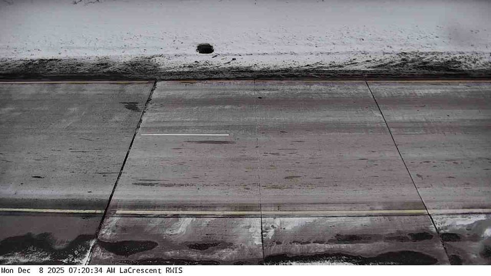 River Junction: I-90: I-90 EB (La Crescent - MP 276.4): I-90 EB (La Crescent - MP 276.4) View 1