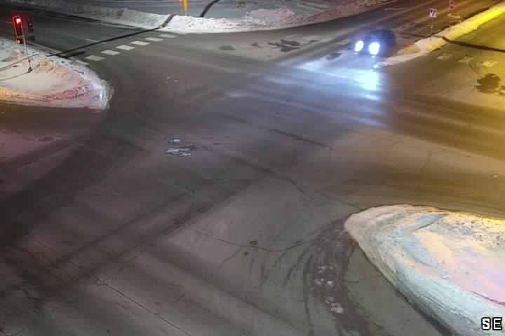 Perch Lake Trailer Court: MN 371: T.H.371 SB @ Co Rd 77 EB (CR77 West/CR49 East)