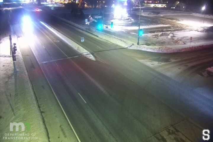 Savage: MN 13: T.H.13 WB @ Quentin Ave