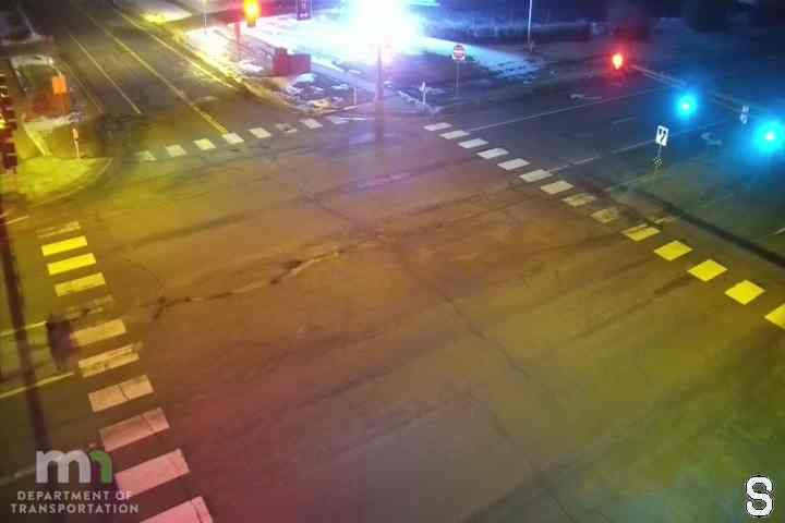 Burnsville: MN 13: T.H.13 WB @ River Hills Dr