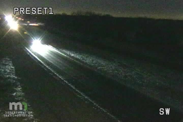 Lino Lakes: I-35E: I-35E NB @ Tart Lake Rd (MP 122.1)