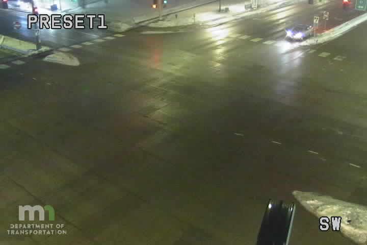 Falcon Heights: Snelling West: MN 51: T.H.51 NB @ Larpenteur Ave