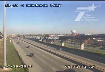 Round Rock › North: IH-35 @ Sundance Pkwy