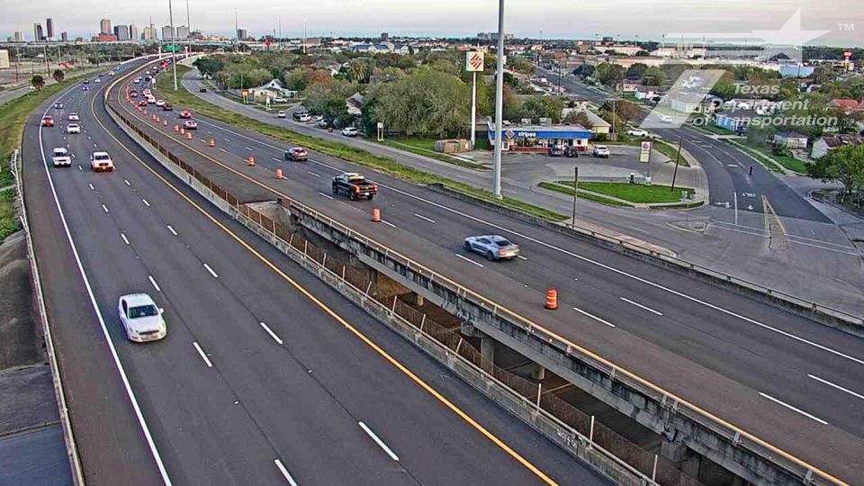 Corpus Christi › North: IH37 @ Buddy Lawrence