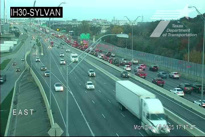 Dallas › East: IH30 @ Sylvan