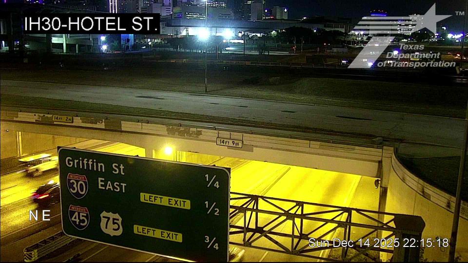 Dallas: South Side PID › East: IH30 @ Hotel St