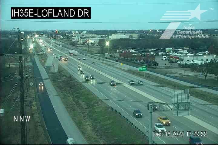 Waxahachie › North: IH35E @ Lofland Dr