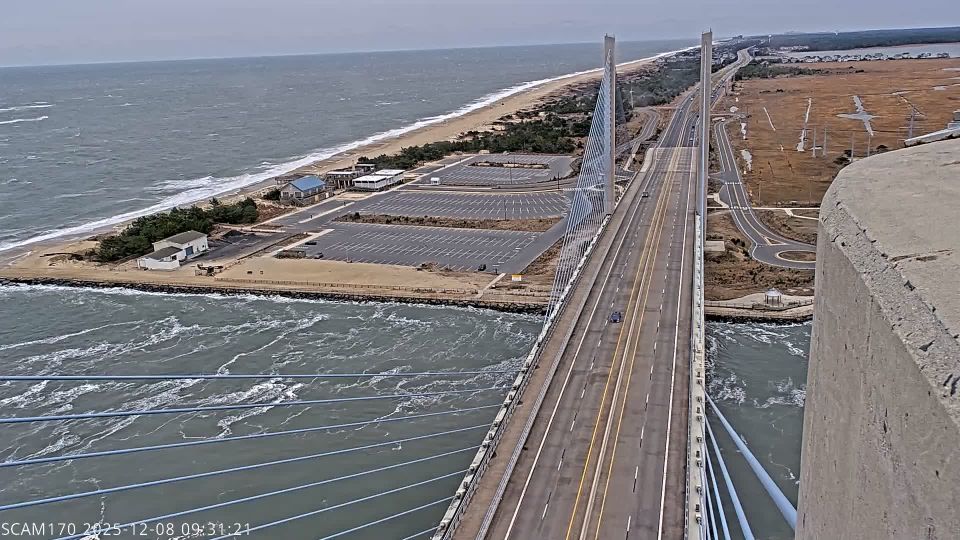 Bayside Hamlet: DE 1 @ IRIB NORTH PYLON TOP