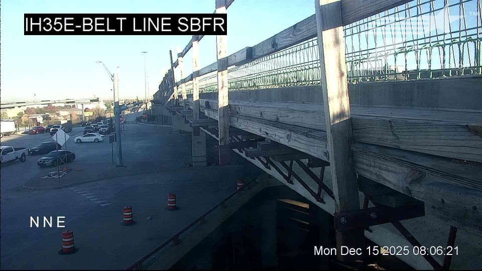 Carrollton › North: IH35E @ Belt Line SB