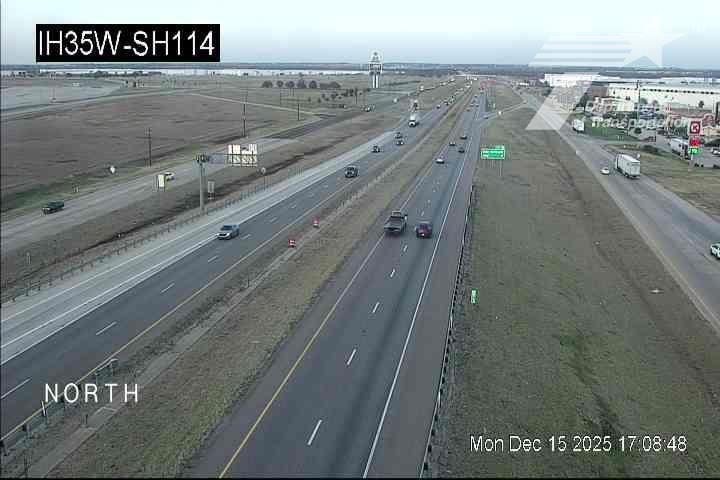 Roanoke › North: IH35W @ SH114