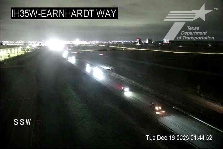 Roanoke › North: IH35W @ Earnhardt Way