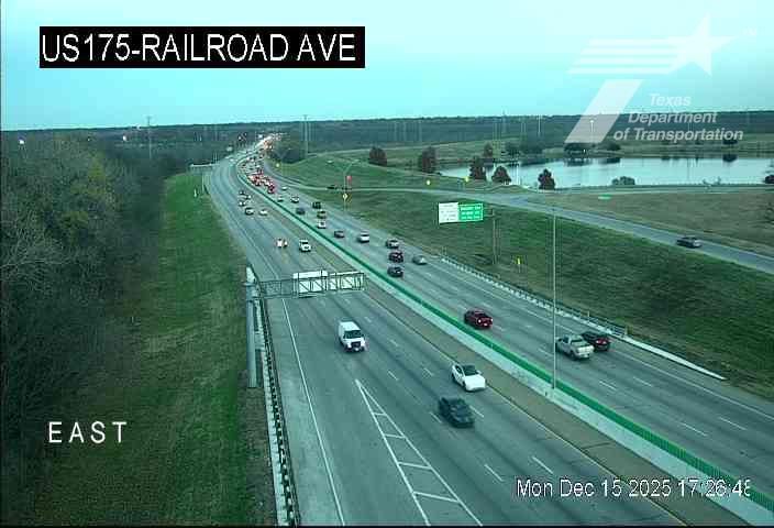 Dallas: Bonton › East: US175 @ Railroad Ave