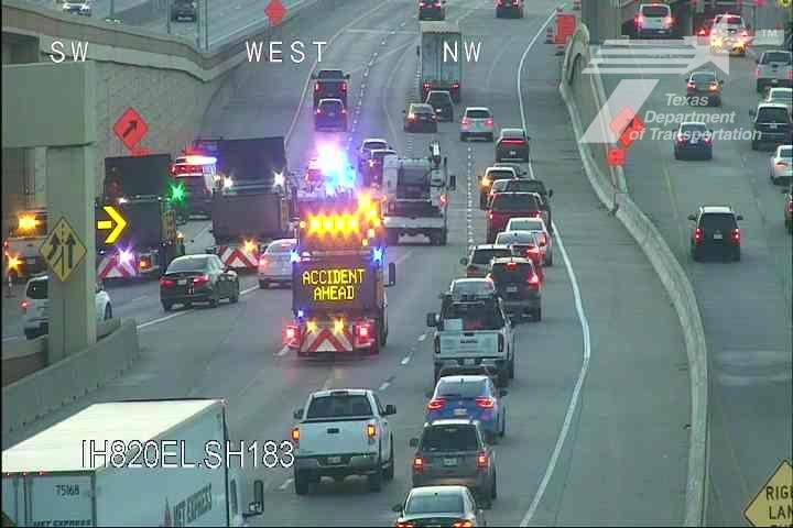 Hurst › East: IH820EL @ SH183