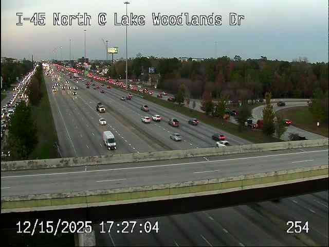Oak Ridge North › South: IH-45 North @ Lake Woodlands Dr