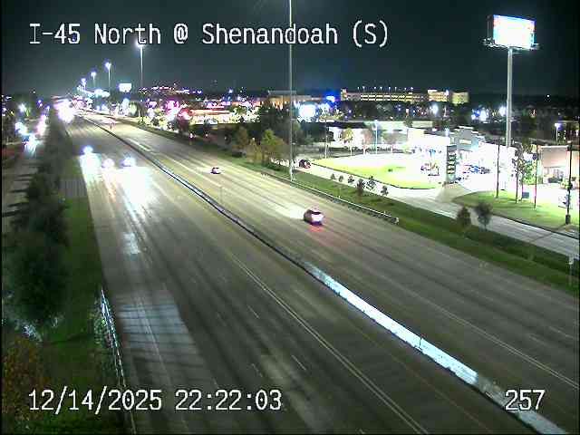 Shenandoah: Wellman Manor › South: IH-45 North @ Shenandoah Pkwy (S)