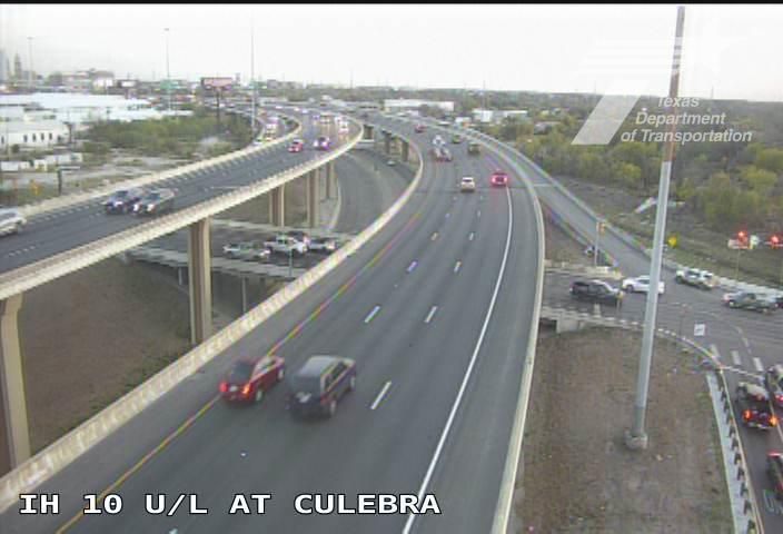 San Antonio: Woodlawn Lake › East: IH 10 at Culebra (Upper Lvl)