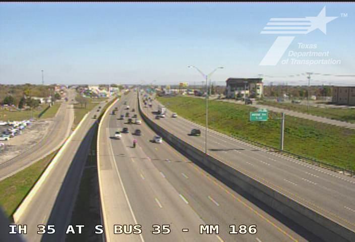 New Braunfels › North: IH 35 at S Bus 35 (MM 186)