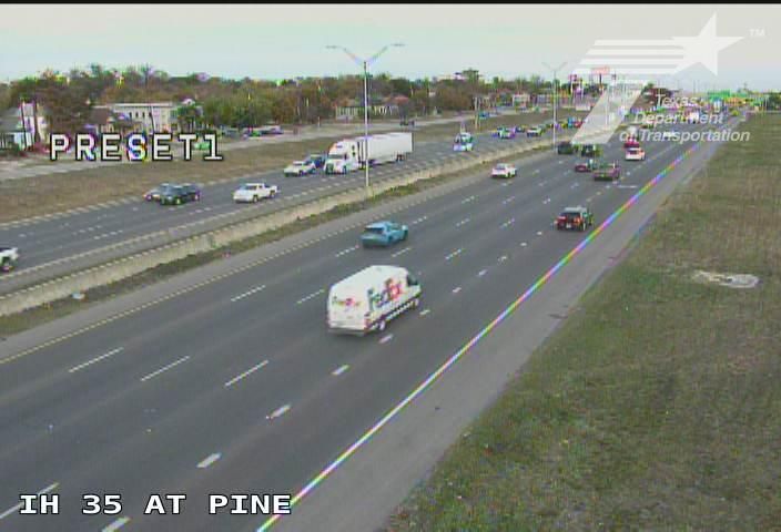 San Antonio › North: IH 35 at Pine