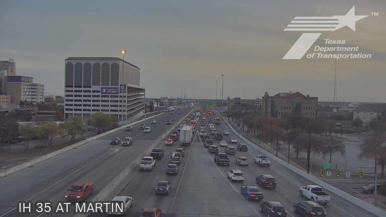 San Antonio: Cattleman's Square › North: IH 35 at Martin