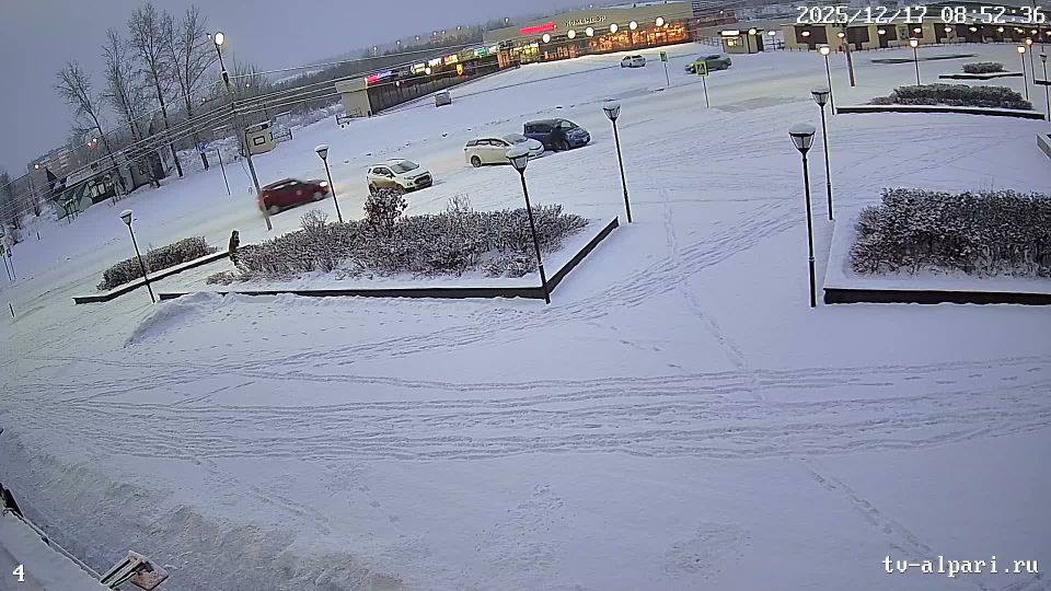 Шелеховское городское поселение: 4-й микрорайон: Площадь ТЦ "Меркурий" и "Дом быта", кам 2