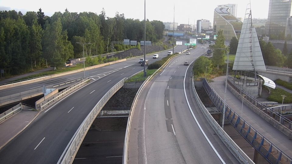 Espoo: Espoonlahden keskus: Tie 101 Espoo, Karhusaari