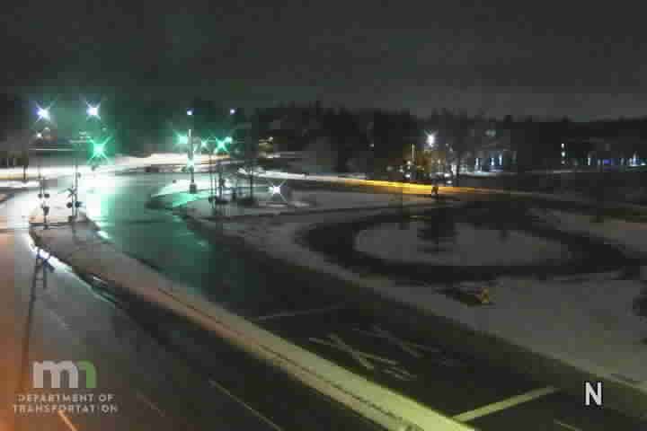 Chanhassen: MN 101: T.H.5 WB @ T.H.101 NB (Dakota Av)