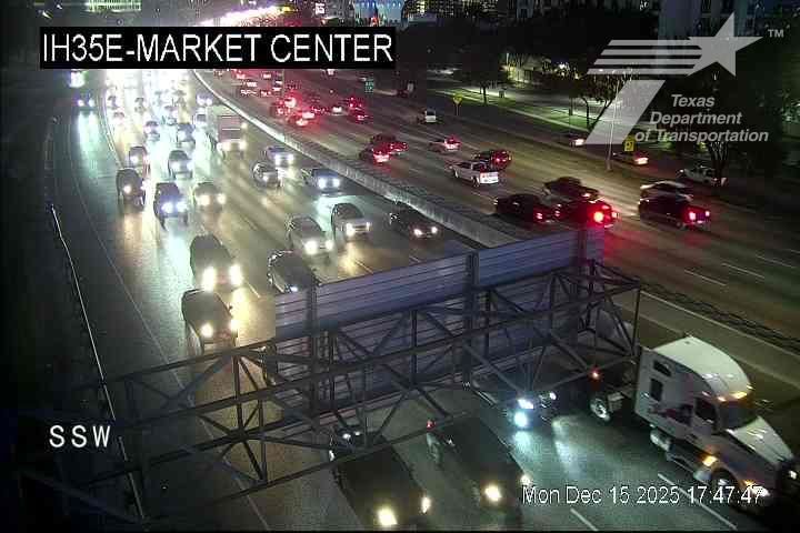 Dallas: Oak Lawn-Hi Line PID › North: IH35E @ Market Center