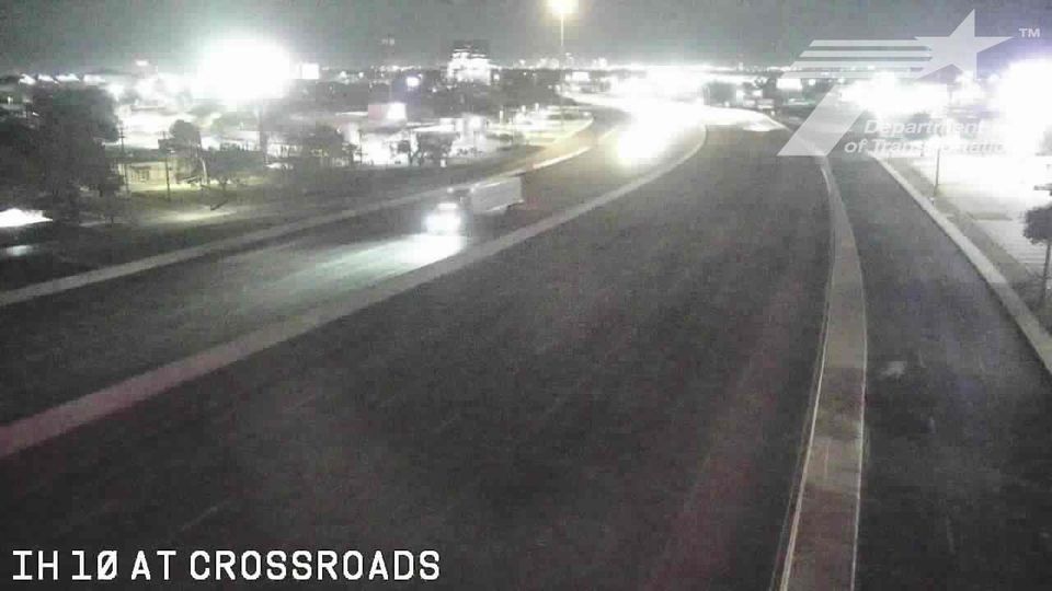 Balcones Heights › East: IH 10 at Crossroads