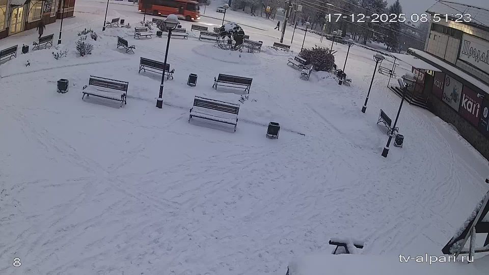 Шелеховское городское поселение: 6-й квартал: Площадь у Сибири, кам 1