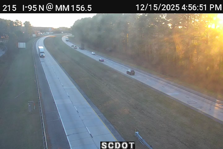 Village Green: I-95 N @ MM 156.5