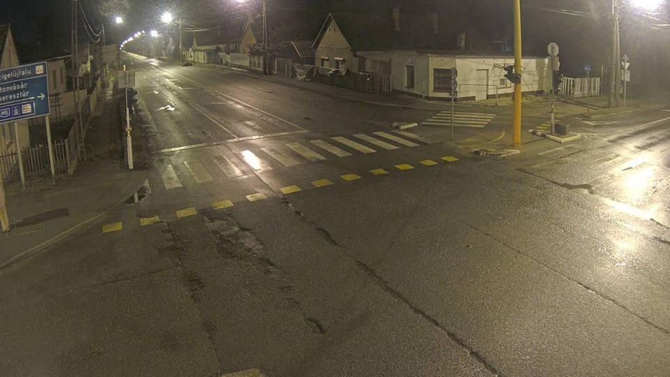 Ercsi: Tiszti lakotelep: Ercsi -> Dunaújváros