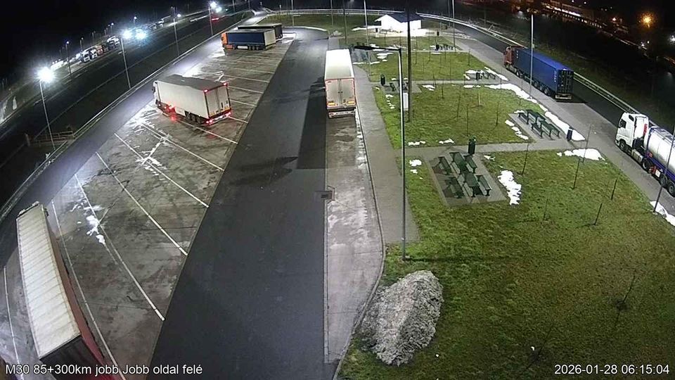 Tornyosnemeti: M30 Szent Erzsébet pihenő, jobb oldal -> Jobb oldal