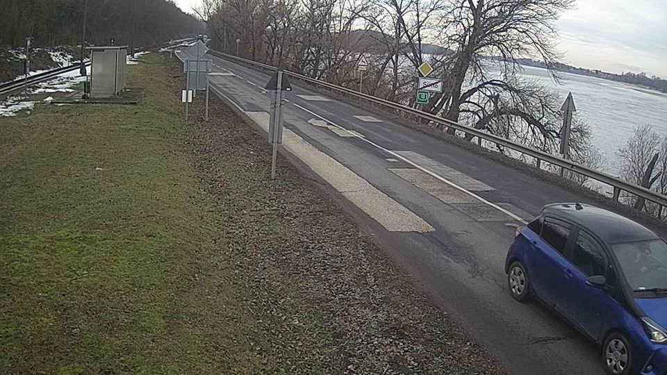 Sutto: Süttő -> Komárom