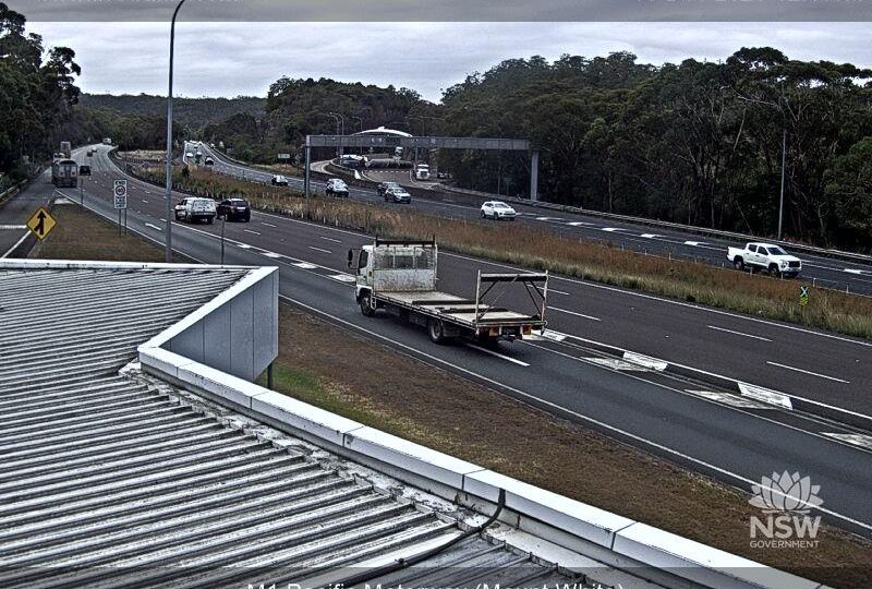 Mount White › North-east: Pacific Motorway