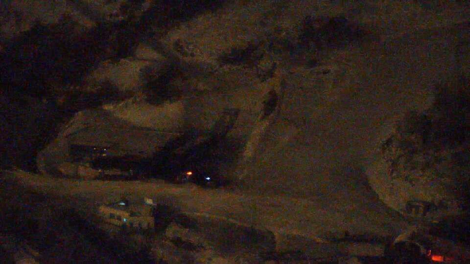 Les Belleville › East