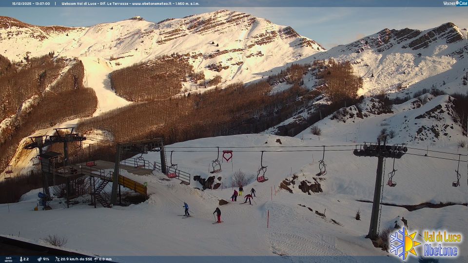 Abetone Cutigliano › East: Le Refuge Terrace