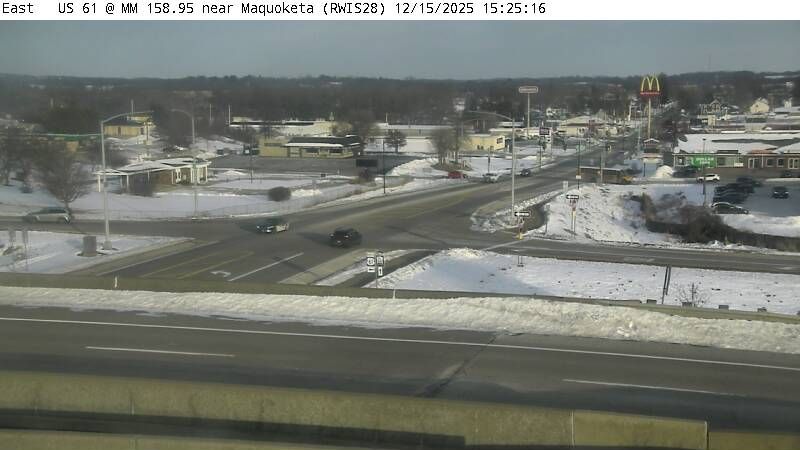Maquoketa: R28: IA 64 East