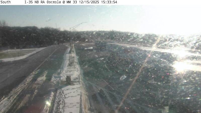 Osceola: Rest Area: I-35 NB MM 33 near - Entrance