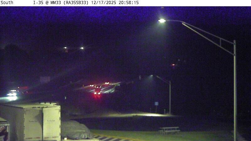 Osceola: Rest Area: I-35 SB MM 33 near - South