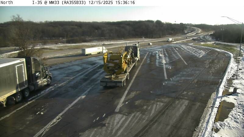 Osceola: Rest Area: I-35 SB MM 33 near - Truck Parking 2