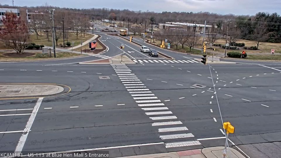 Dover: BAY RD @ BLUE HEN MALL S. ENT