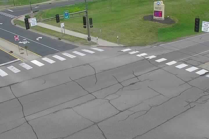 Prior Lake: MN 13: T.H.13 NB @ Main St (160th St/Co Rd 44)
