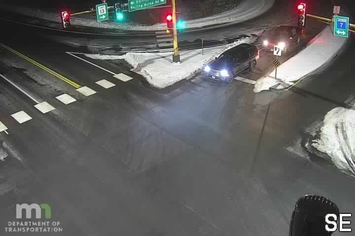 Victoria: MN 7: T.H.7 WB @ Rolling Acres Rd (Smithtown Rd)