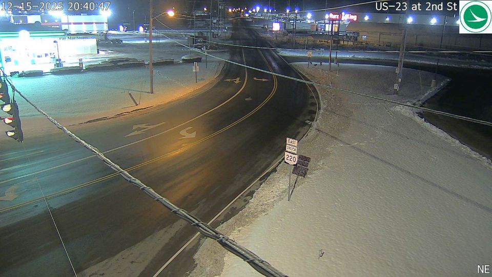 Waverly: US-23 at 2nd St