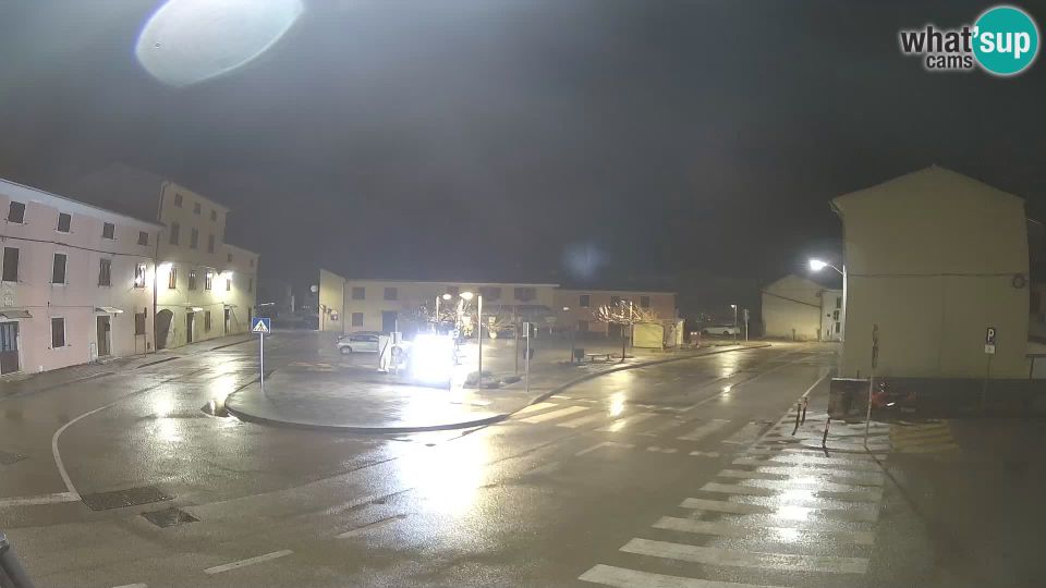Bale: Trg La Musa webcam - Istria - Croatia