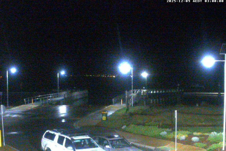 Cowes: Rhyll Boat Ramp - Beach Road - Western Port Bay