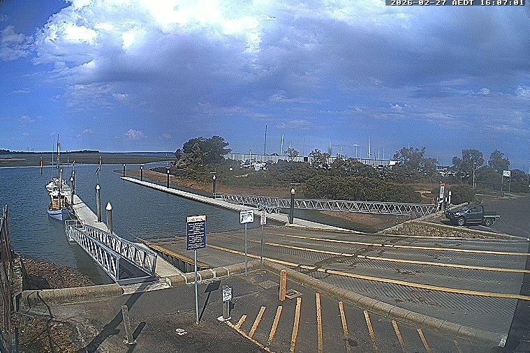 Hastings: Hastings Boat Ramp - Western Port Bay Trail - Western Port Bay