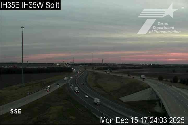 Carl's Corner › North: I35E.I35W-Waco