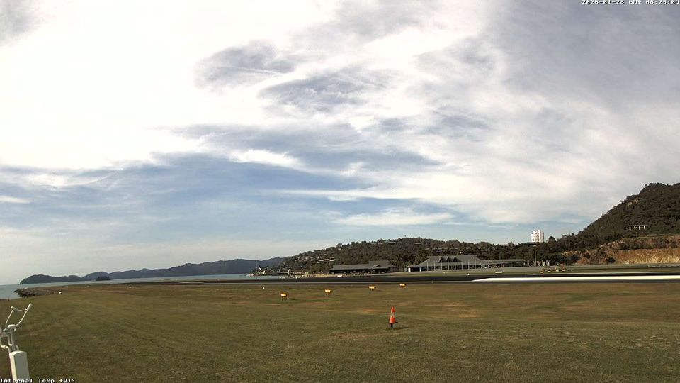 Whitsunday Regional › North-east: Hamilton Island Airport